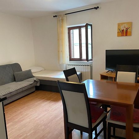 Apartmaji Sara, Izola - Isola 外观 照片