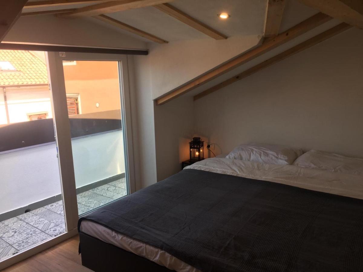 Apartmaji Sara, Izola - Isola 外观 照片