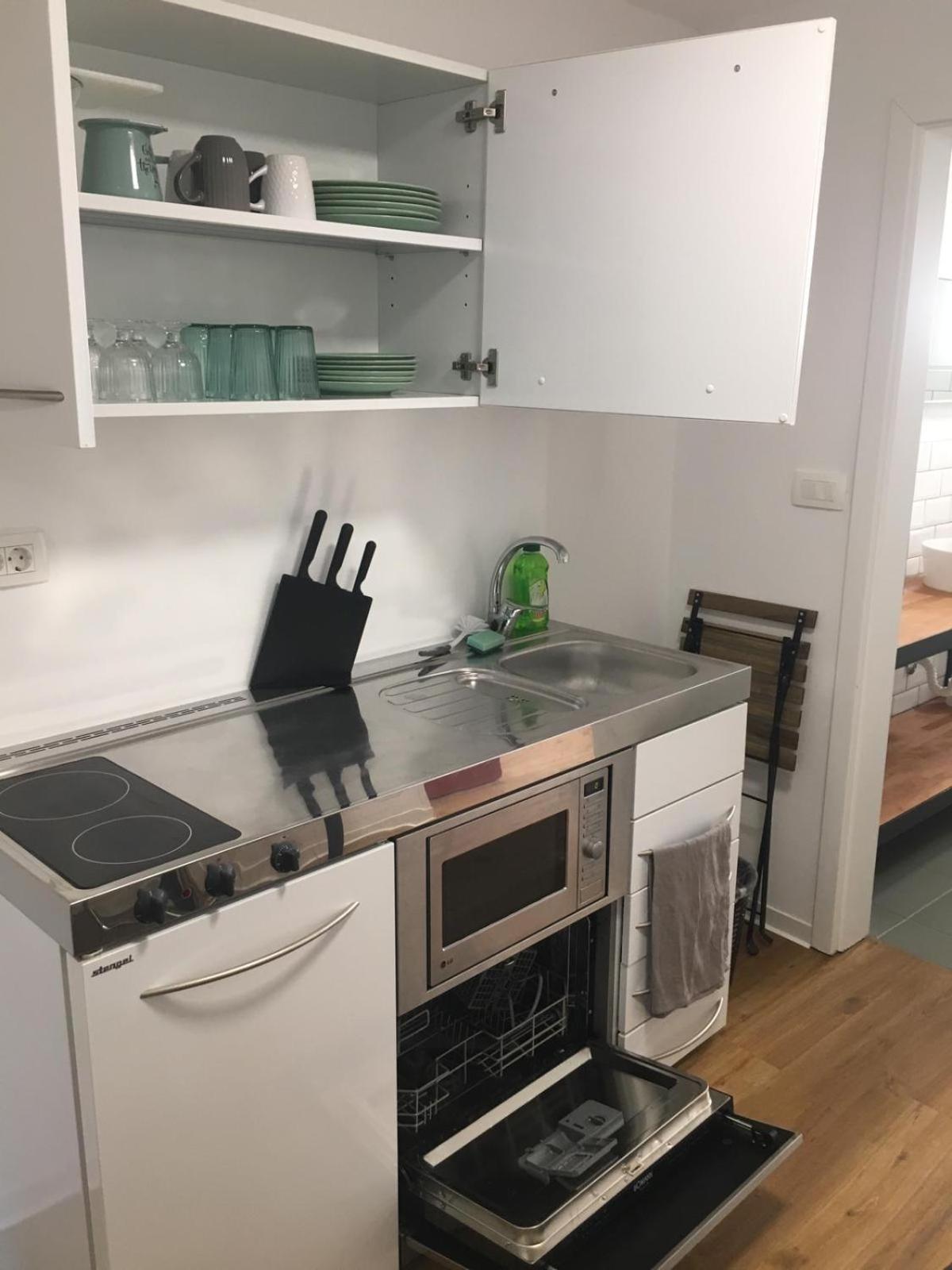 Apartmaji Sara, Izola - Isola 外观 照片